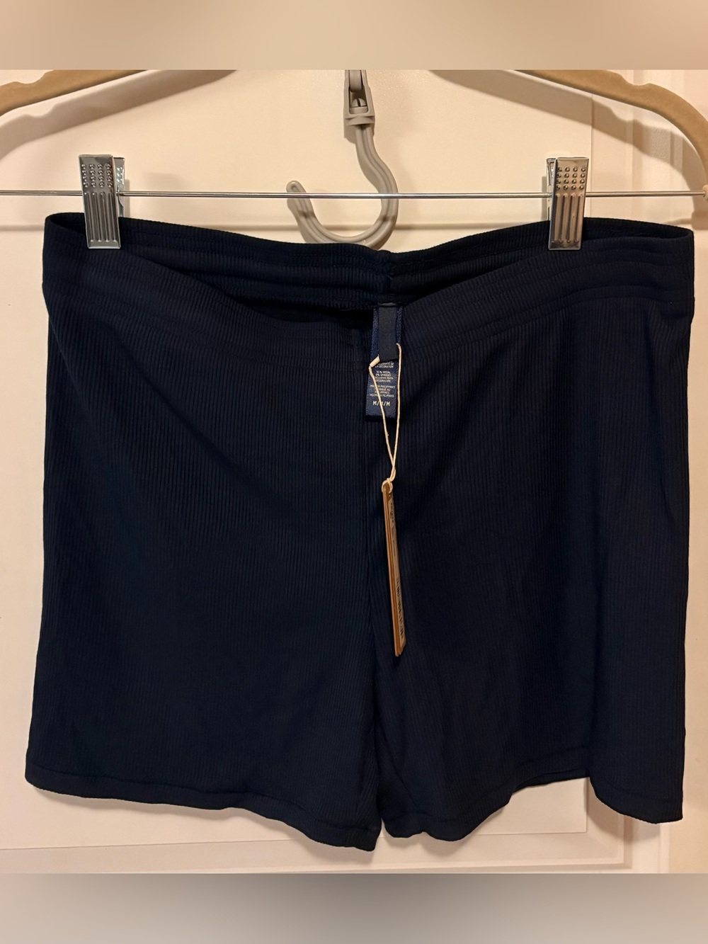 **SOLD** SKIMS Navy Ribbed Lounge Shorts Size M